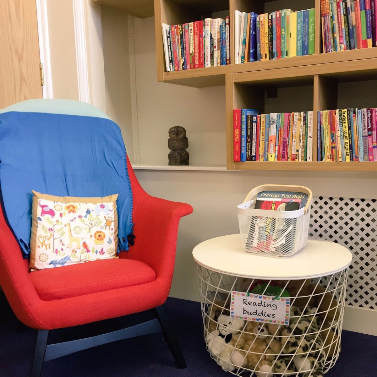 prescot-primary-and-nursery-school-library-lovers